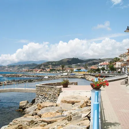 Locazione Turistica * Santo Stefano al Mare
